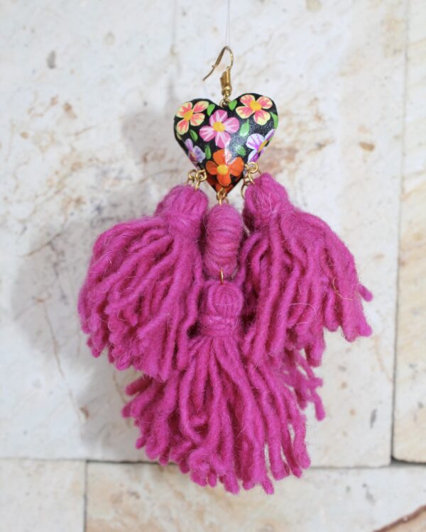 Aretes Corazón a Mano - Image 2