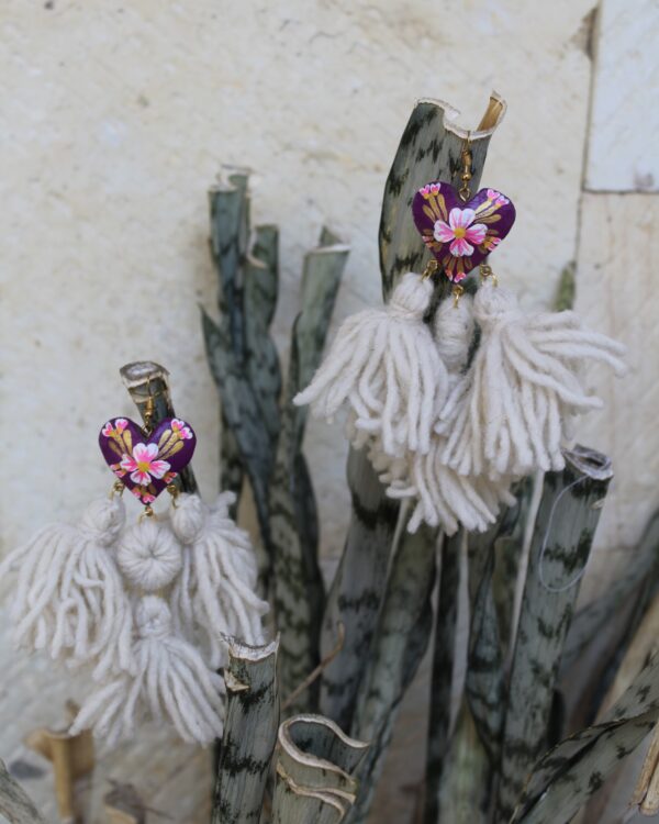 Aretes Corazón a Mano - Image 5