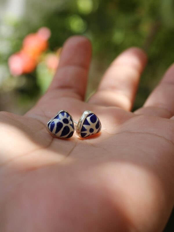Aretes Broquel Corazón - Image 2