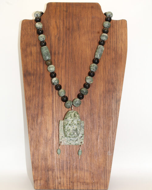 Collar "Cara de Jade"
