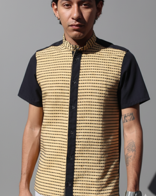 Camisa Bolitas Negras y Amarillo